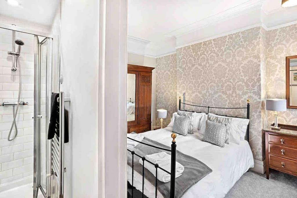 הרוגייט The Stanley Suite 1 Bedroom Apt Dog Friendly Patio מראה חיצוני תמונה